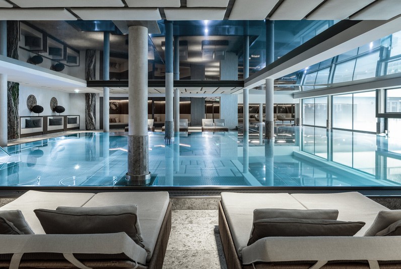 Kinderbetreuer/in mit Schwimmlehrer/in (m/w/d)