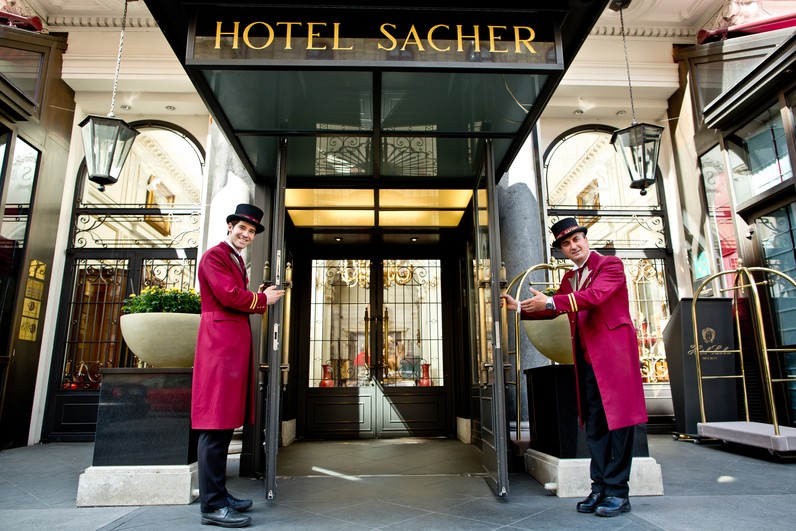 F&B Coordinator (w/m/d)