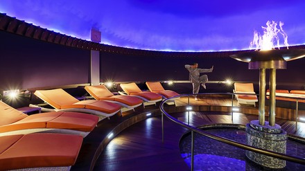 Kraft tanken mit dem Shaolin-Meister Kraft tanken mit dem Shaolin-Meister