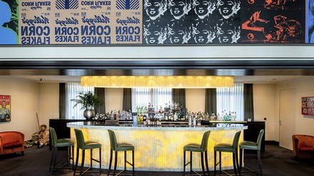 Canvas Bar Die Canvas Bar des Dolder Grand Zürich ist für die kreativen Drinks von Barchef Matthieu Doucet bekannt.