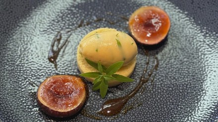 Rezept-Tipp Rezept-Tipp: Mandarinen-Gewürz-Couscous mit Karamell-Feigen