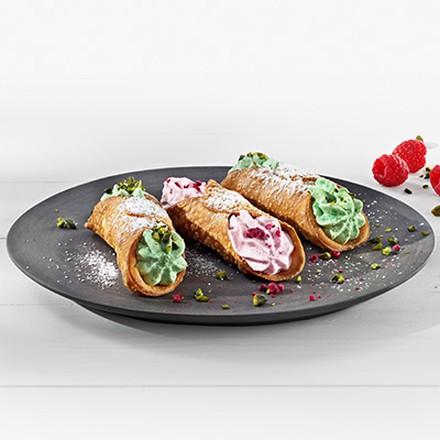 Rezepttipp: Cannoli mit Sahnefüllung Rezepttipp: Cannoli mit Sahnefüllung