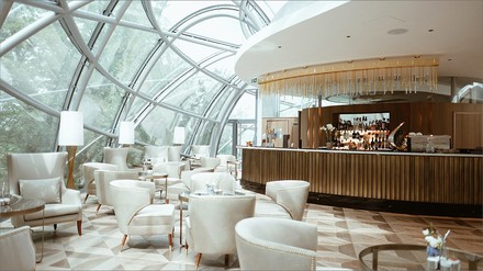 Glaskuppel Die Glaskuppel und Bar