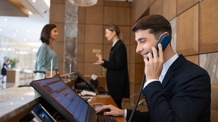 Knigge Fortbildung: Knigge und Telefontraining für Azubis