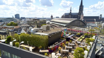 Hinter den Kulissen im Savoy Hotel Köln