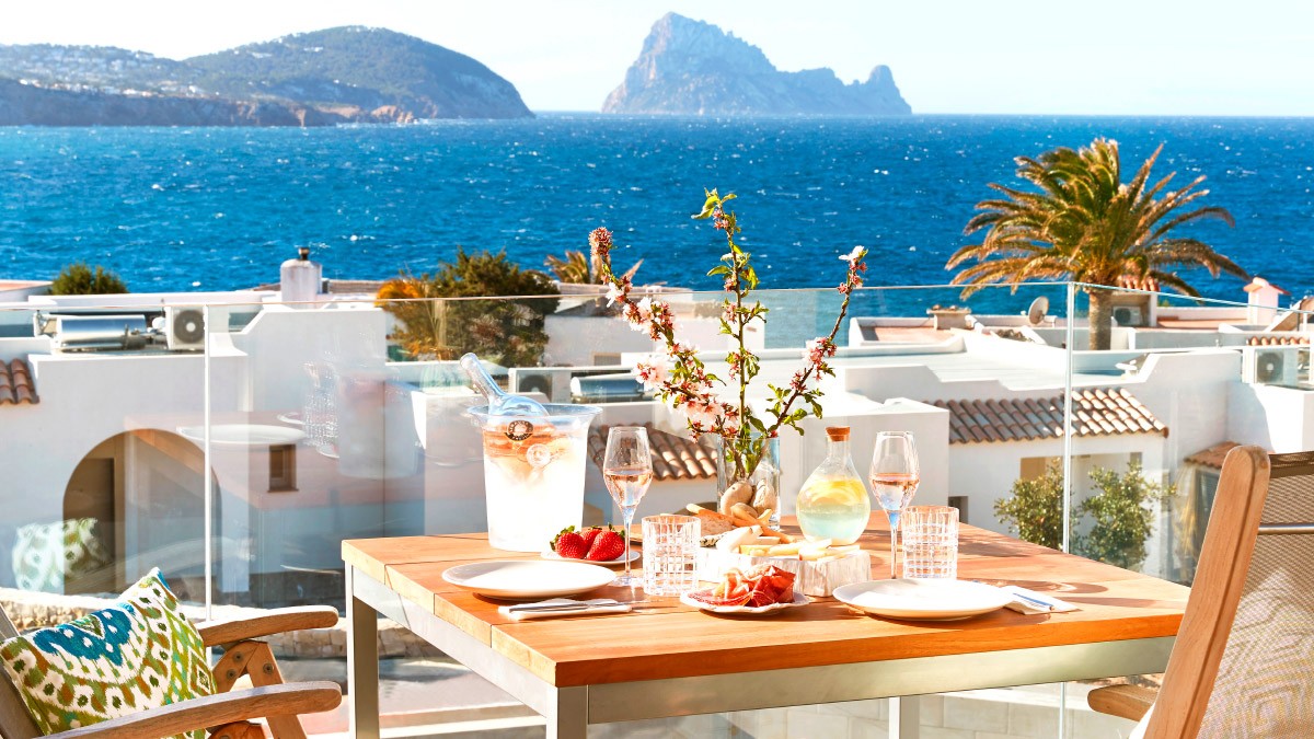 Foto: 12.18. Investment Management GmbH
Ibiza Blick aufs Meer