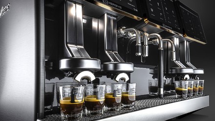 Gäste schätzen es ihr Heißgetränk jederzeit selbst holen zu können Gäste schätzen es ihr Heißgetränk jederzeit selbst holen zu können