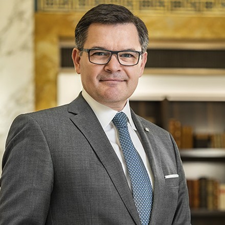 Mario Habicher General Manager Hotel Imperial Wien Mario Habicher General Manager Hotel Imperial Wien