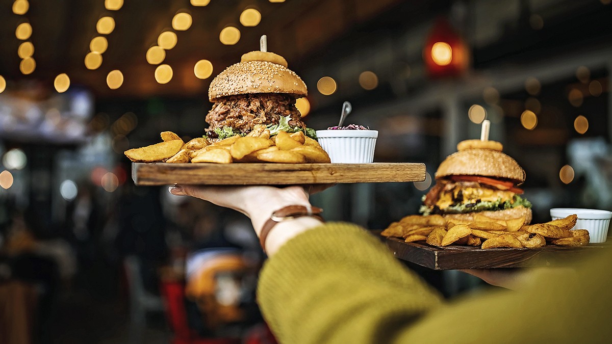 Foto: DiViArts/stock.adobe.com, Es sarawuth/stock.adobe.com, privat Lernen und Mut zur Veränderung