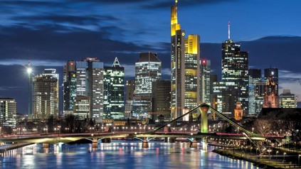 Der Chef der Deutschen Bank fordert mehr Restaurants und Theater in Frankfurt am Main. (Foto: © Der Knipser/fotolia)