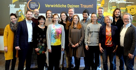 Eine Jury von mehreren Personen