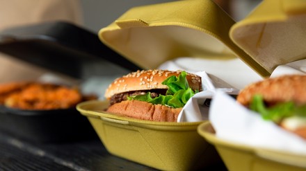 Ein Burger zum Mitnehmen