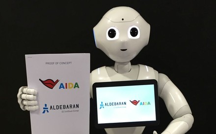 Roboter Pepper auf einem AIDA-Schiff