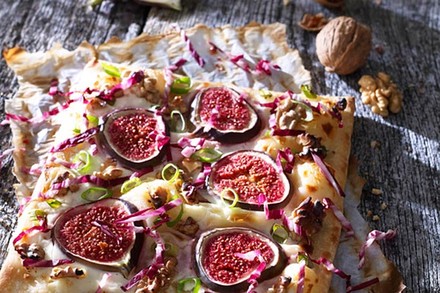 Zwiebelkuchen mal anders Mit Speck Thymian und Feigen