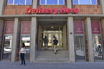 Der Online-Lieferdienst Delivery Hero hat seinen Umsatz kräftig gesteigert, ist von Gewinnen aber weit entfernt. (Foto: © picture alliance/Bildagentur-online)