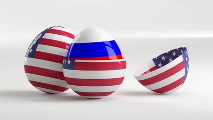 Zwei Eies mit der us-amerikanischen Flagge darauf