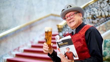 Conrad Seidl mit seinem aktuellen Bierguide