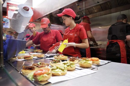 Five Guys Mitarbeiter