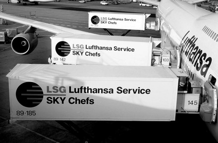 Lufthansa Flugzeug am Flughafen