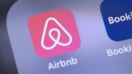 Das Logo von Airbnb