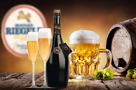 Ein Riegele-Bier auf einem Tisch
