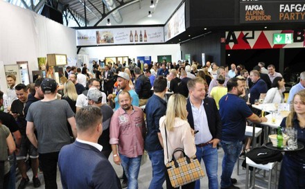 Besucher auf der FAFGA