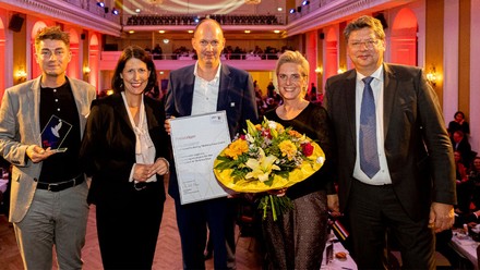 Zeiter Platz bei der Verleihung des Deutschen Tourismuspreises 2022 geht an die Tourismus Marketing Niedersachsen GmbH.