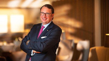 Alexander Aisenbrey.