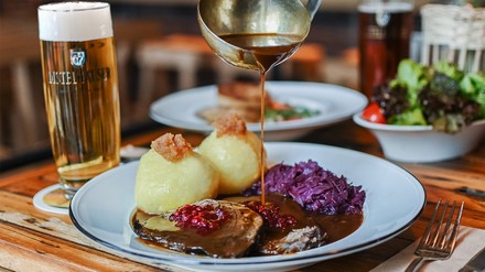 Sauerbraten angerichtet: Da läuft einem das Wasser im Munde zusammen.