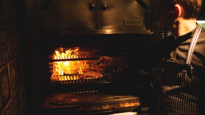 Josper-Grill im neuen 'MAX - Bullen & Schweine'