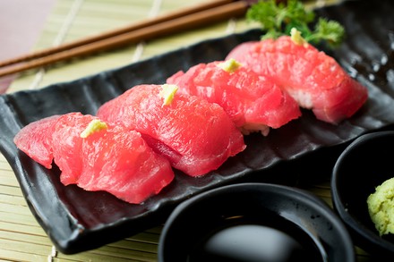 Thunfisch auf einem Teller