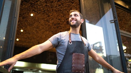 Gastronom öffnet die Türen