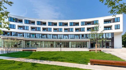 Außenfassade des Upstalsboom Godewindpark Travemünde