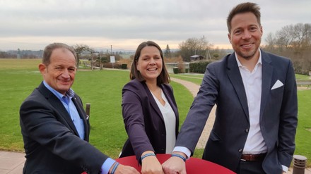 Hoteldirektor Rolf R. Eiss, designierte Hoteldirektorin Carmen Bechtold und Geschäftsführer Michael Dengler.