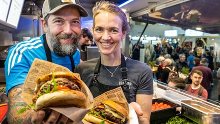 Burger auf der FOOD & LIFE 2022.