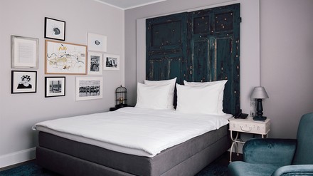 So sieht eine Superior Suite im Hotel Berlin, Berlin aus.