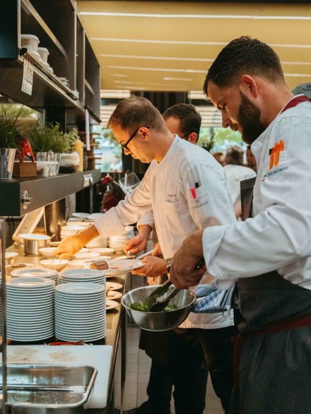 Küchenchef Florian Peters und Team