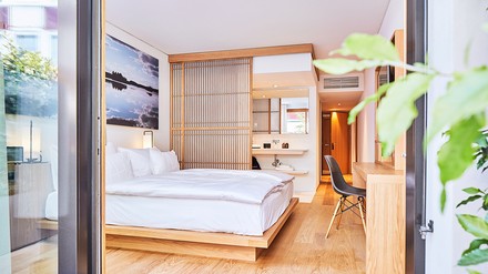 Blick in eines der Zimmer des neuen Design Hotels Art House Basel