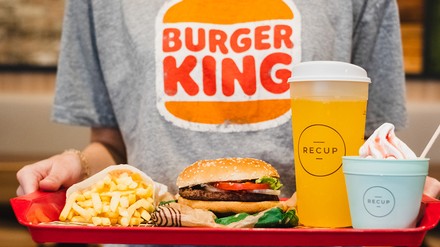 Eine Bestellung bei Burger King auf einem Tablett.