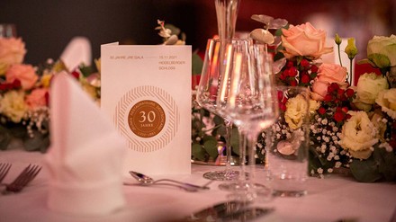 Tischdeko bei der Jubiläumsfeier