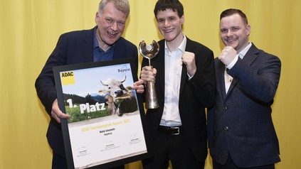 Geschäftsführer Jochen Mack, Philipp Orienec und André Preissler vom Hotel "Einsmehr" in Augsburg