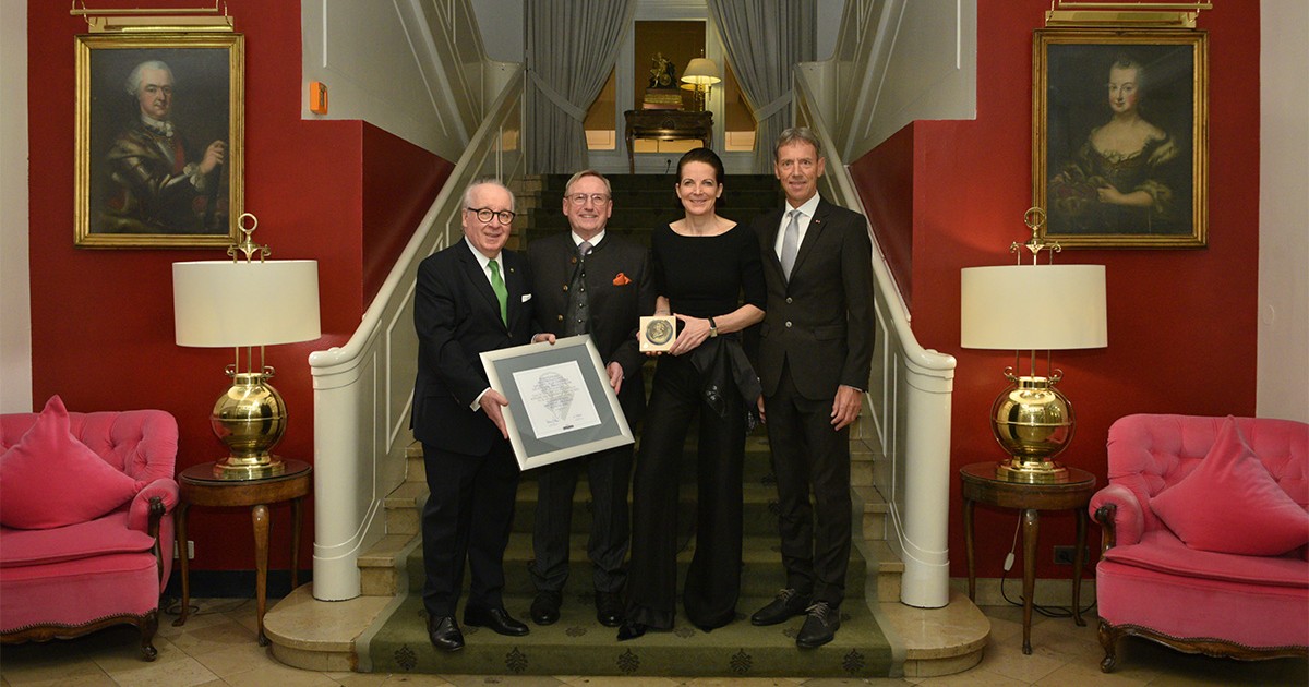 Dr. Caroline von Kretschmann mit Brillat Savarin-Plakette geehrt ...