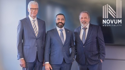 David Etmenan mit Thomas Willms und Prof. Stephan Gerhard