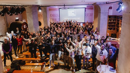 Mehr als 100 Menschen aus der Gastronomie-Branche nahmen an der Premiere der neu aufgelegten Gastro Sessions des Leaders Club Deutschlands in Augsburg teil. (Foto: © Leaders Club Deutschland)
