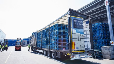 Chep holt Paletten ab