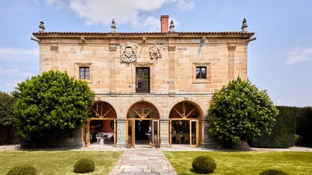 Außenansicht des elais & Châteaux Helguera Palacio Boutique & Antique.