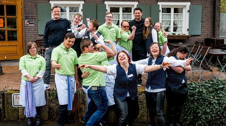 Zum Schwarzwälder Hirsch – eine außergewöhnliche Küchencrew und Tim Mälzer