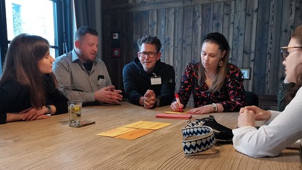 Reger Austausch der Teilnehmer auf dem Innovation Camp 2023. (Foto: ©KG)