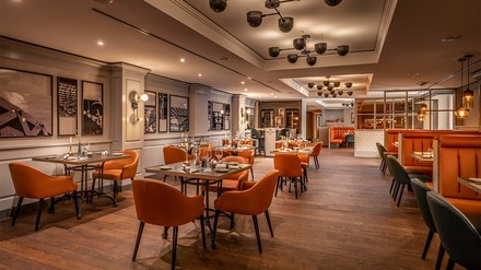 Gastraum des neuen Restaurants Cast Iron Grill