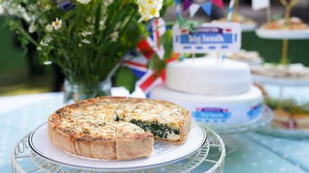 Ist sie eine Quiche oder nicht: Viel Wirbel um die „Coronation Quiche“.